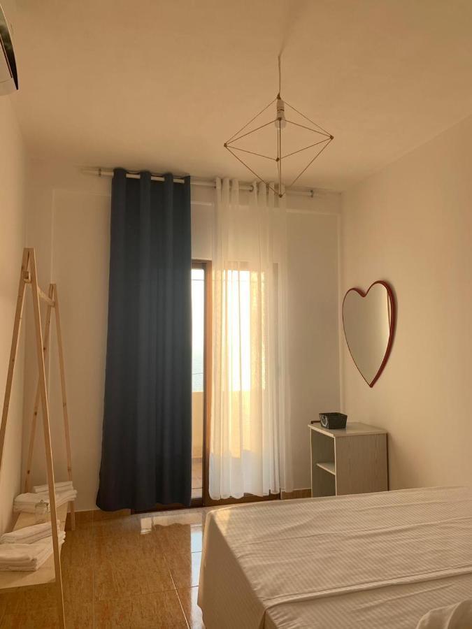 Kenza Apartments Sarande Room photo