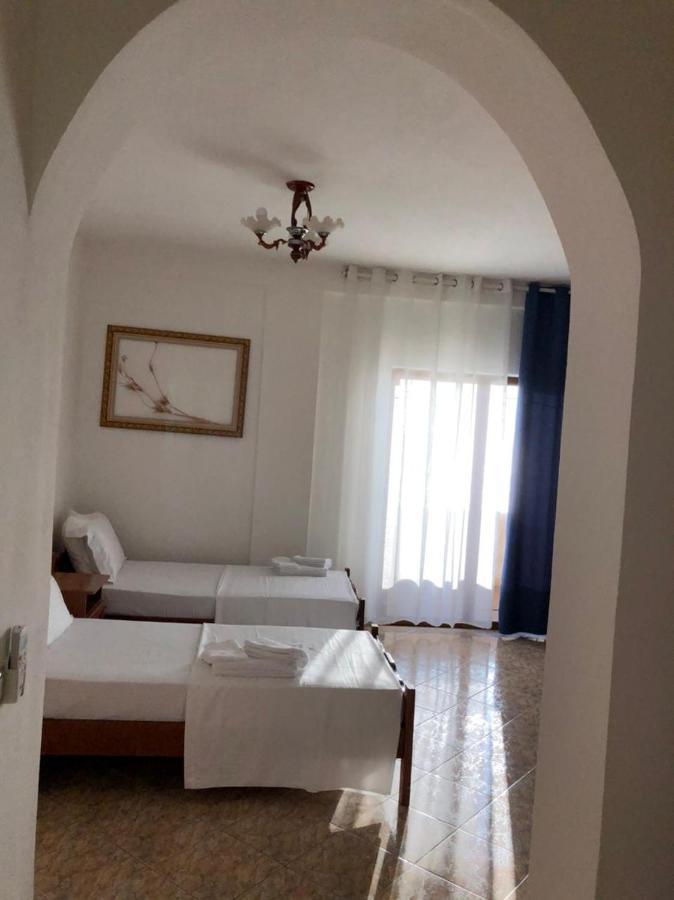 Kenza Apartments Sarande Room photo